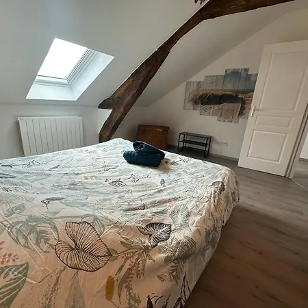 Captain Yoo - Pieds Dans L'eau - Face Au Port *